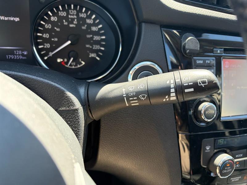 nissan Qashqai 2018 - 24