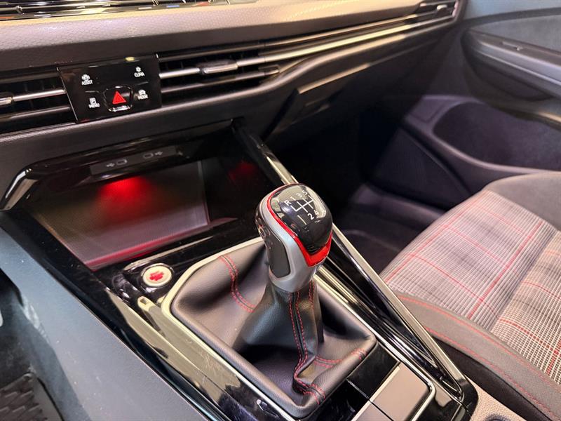 volkswagen Golf GTI 2023 - 17