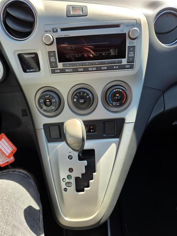 toyota Matrix 2011 - 21
