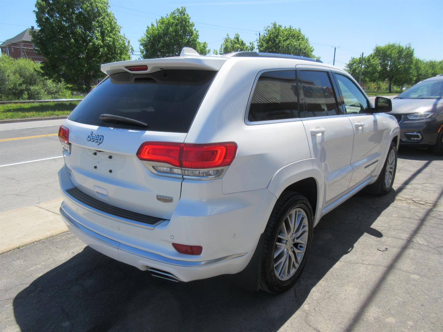 jeep Grand Cherokee 2017 - 11