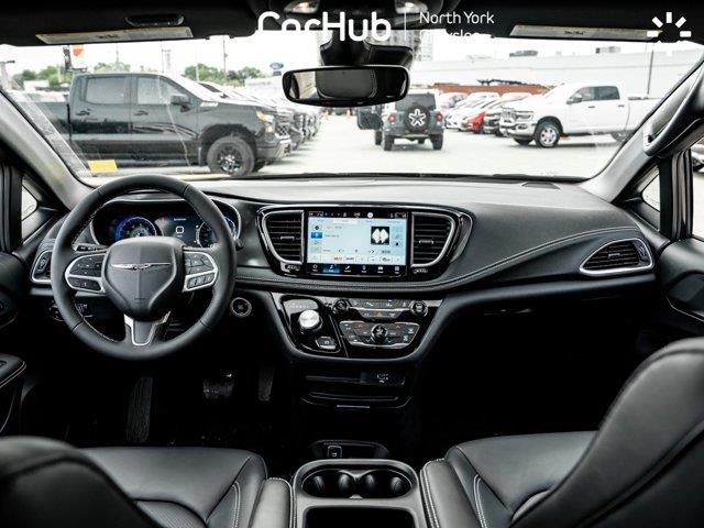 chrysler Pacifica 2026 - 13