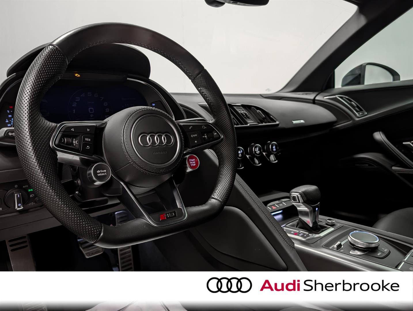 audi R8 Spyder 2023 - 8