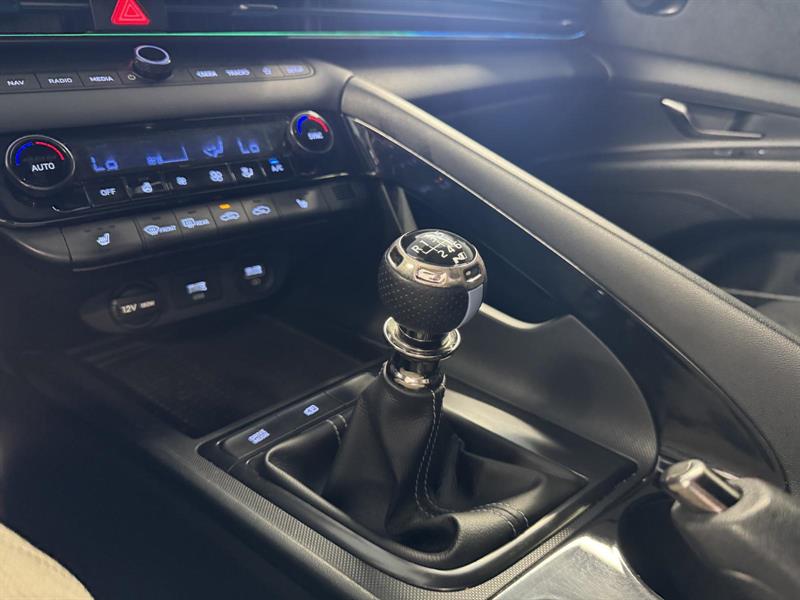 hyundai Elantra 2023 - 17