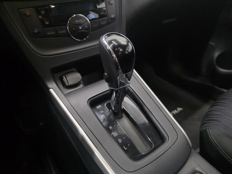 nissan Sentra 2019 - 14