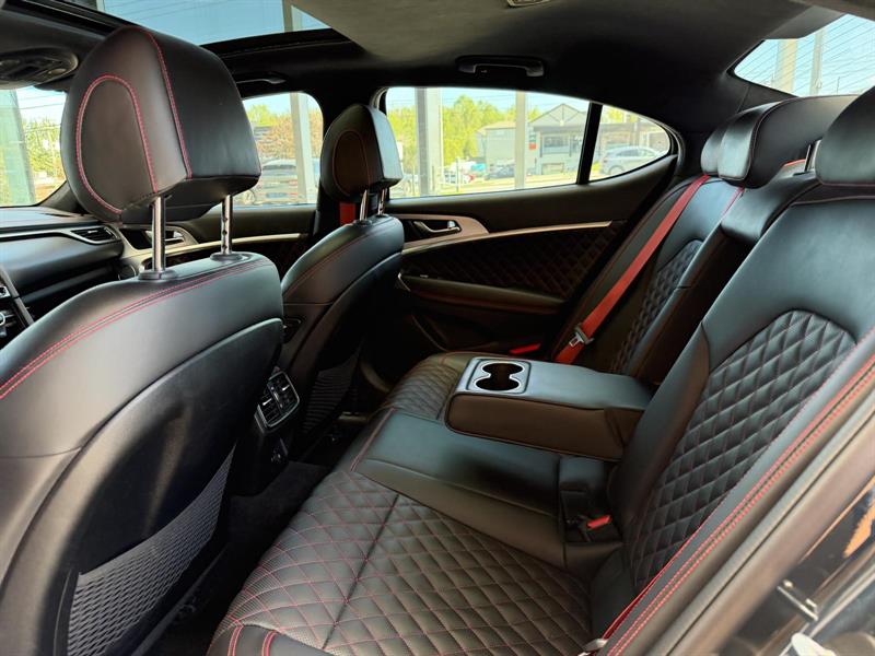 genesis G70 2022 - 12