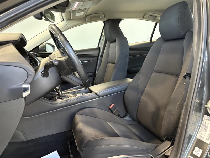 mazda Mazda3 2020 - 12