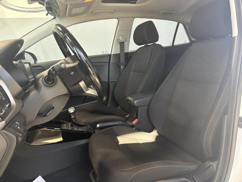 kia Rio 2019 - 12