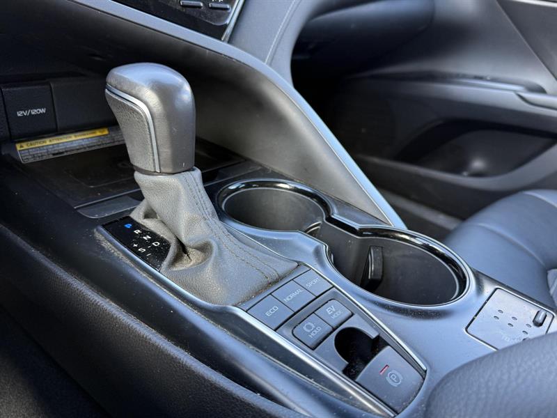 toyota Camry 2020 - 19