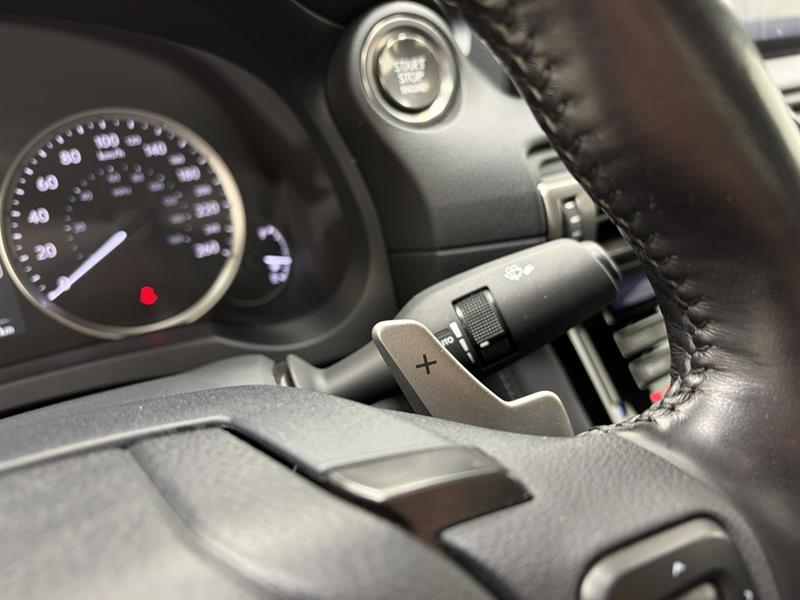 lexus IS 2021 - 24