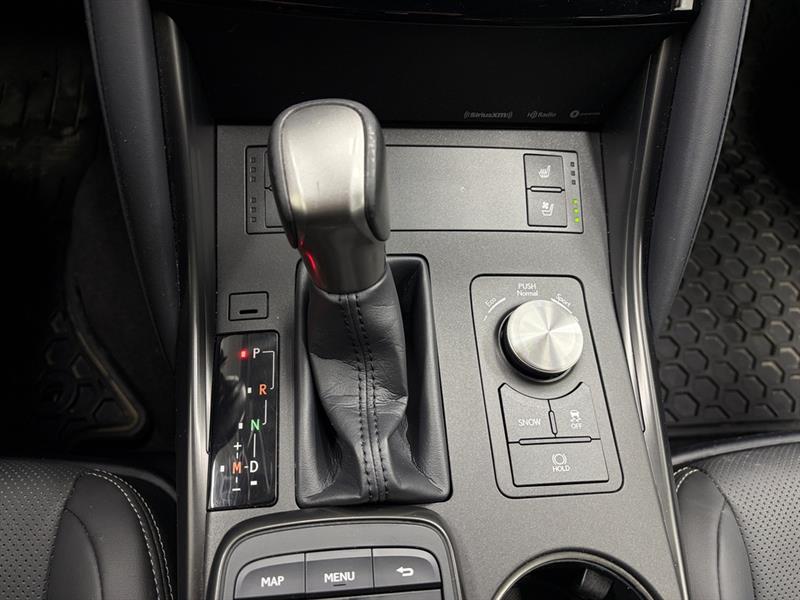 lexus IS 2021 - 29