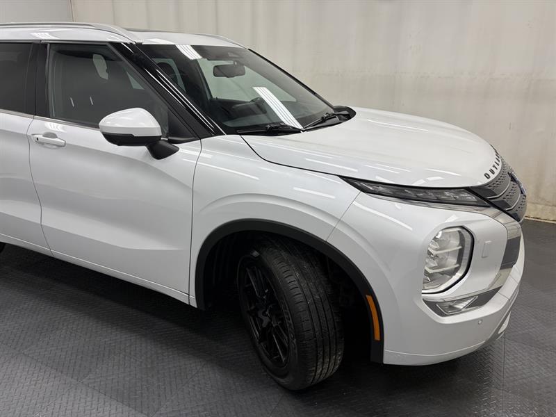 mitsubishi Outlander 2023 - 16