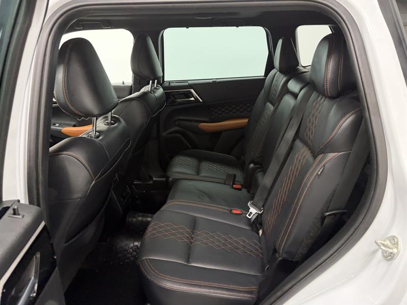 mitsubishi Outlander 2023 - 34