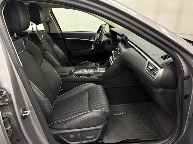 genesis G70 2022 - 30
