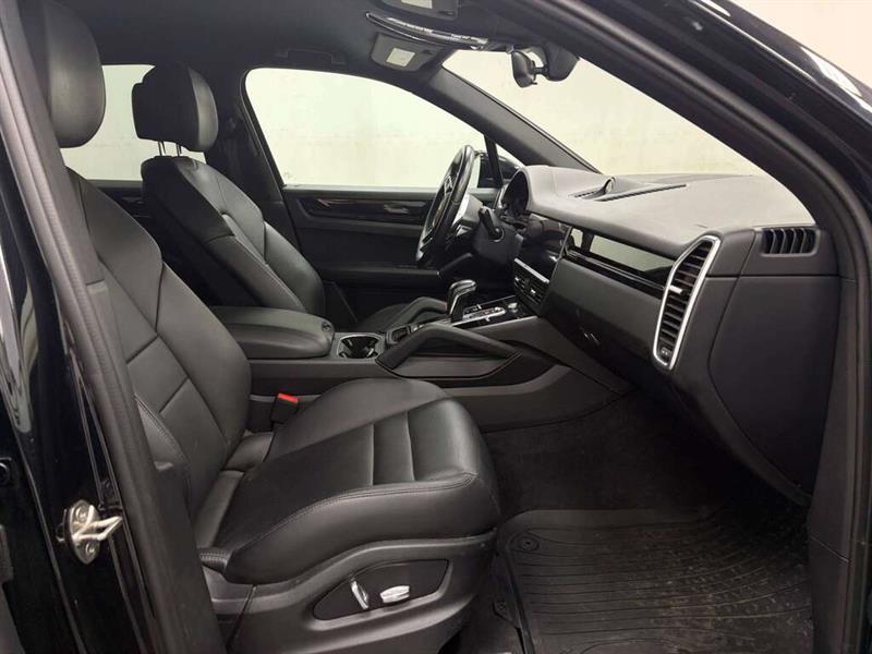 porsche Cayenne 2021 - 28