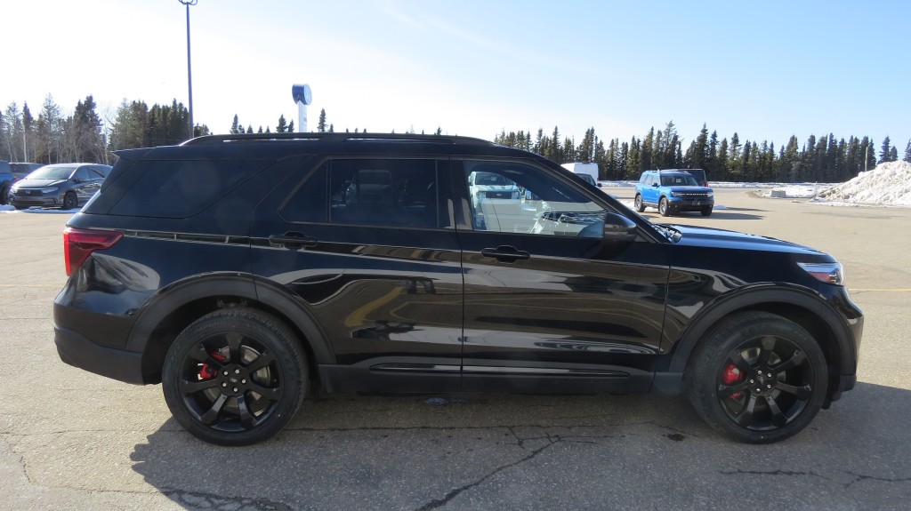 ford Explorer 2022 - 4