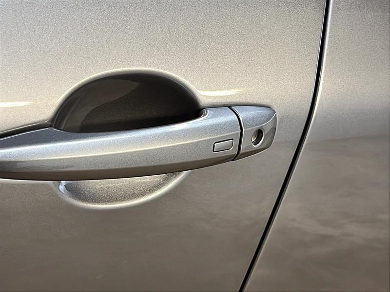 nissan Rogue 2023 - 25