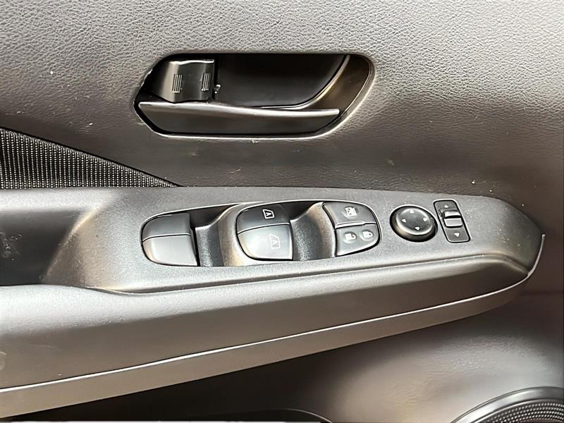 nissan Kicks Play 2025 - 21