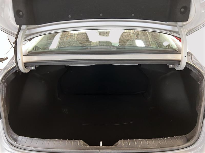 hyundai Elantra 2025 - 12
