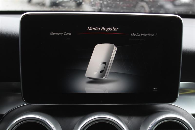 mercedes-benz GLC 2019 - 23