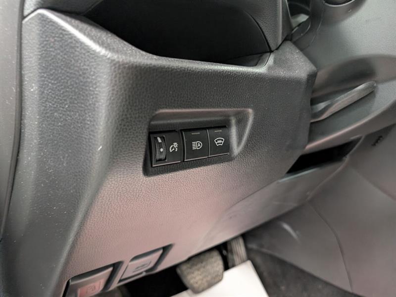toyota RAV4 2025 - 11