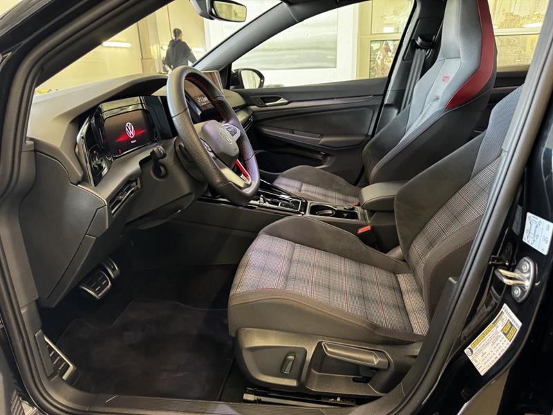 volkswagen Golf GTI 2025 - 19