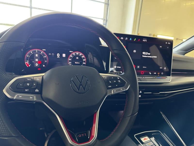 volkswagen Golf GTI 2025 - 26