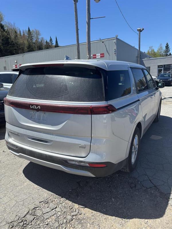 kia Carnival 2022 - 5