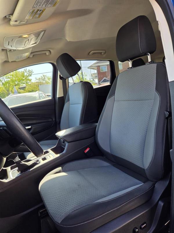 ford Escape 2017 - 16