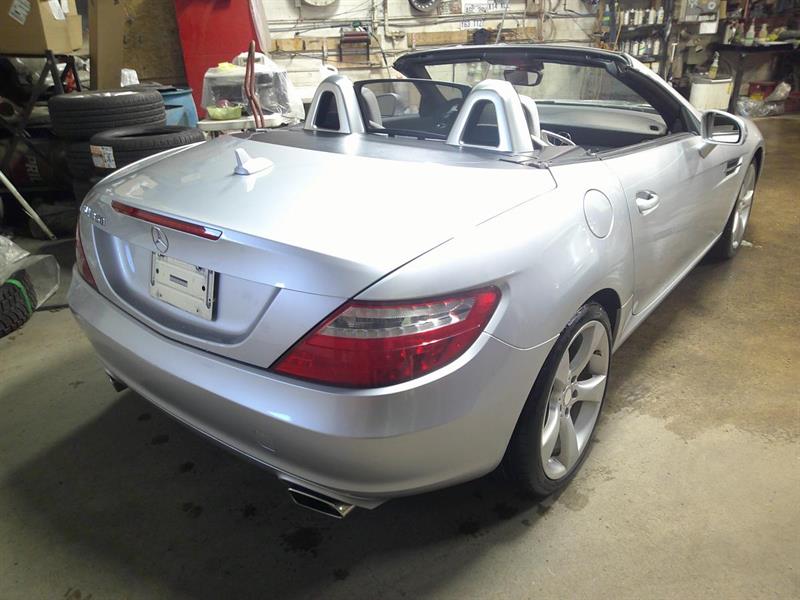 mercedes-benz SLK-Class 2012 - 3