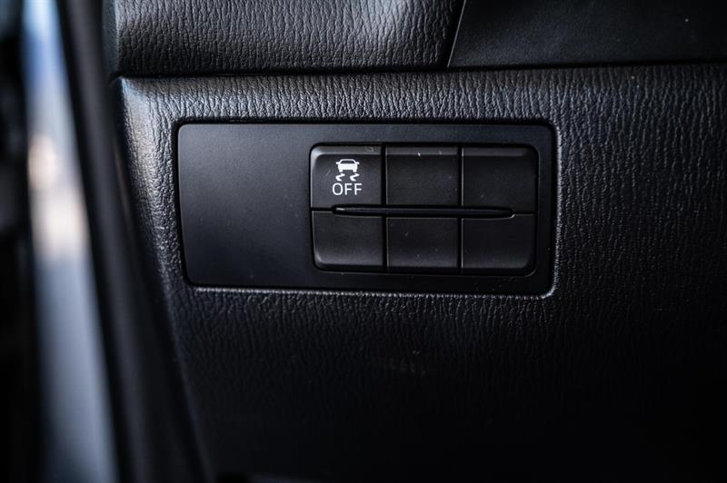 mazda Mazda3 2015 - 14