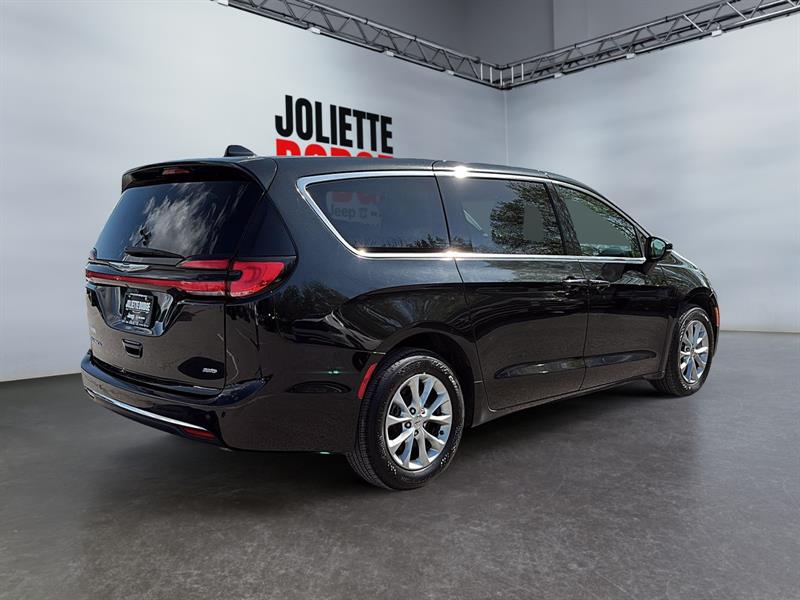 chrysler Pacifica 2023 - 9