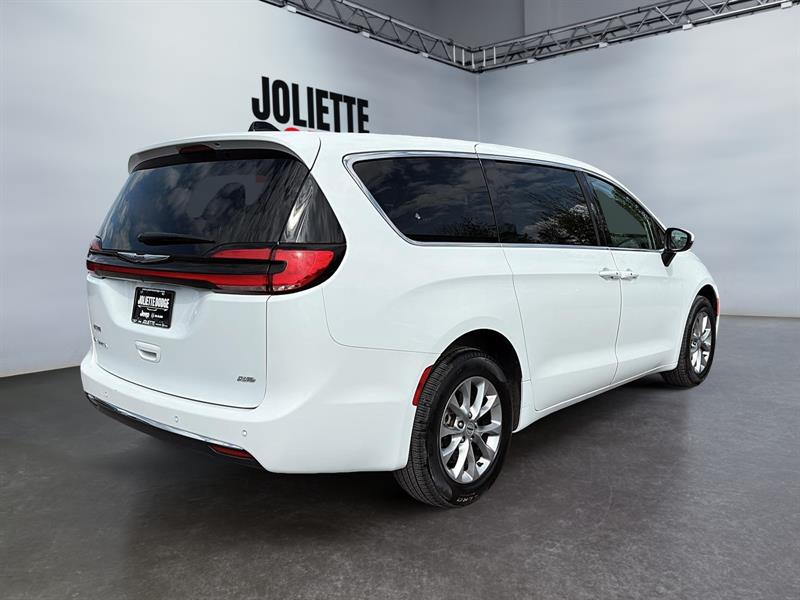 chrysler Pacifica 2023 - 9