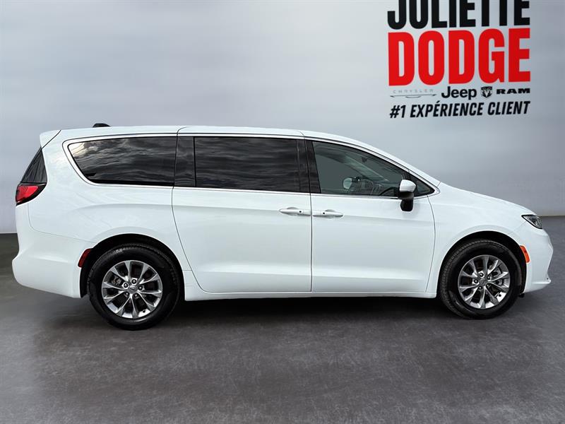 chrysler Pacifica 2023 - 10