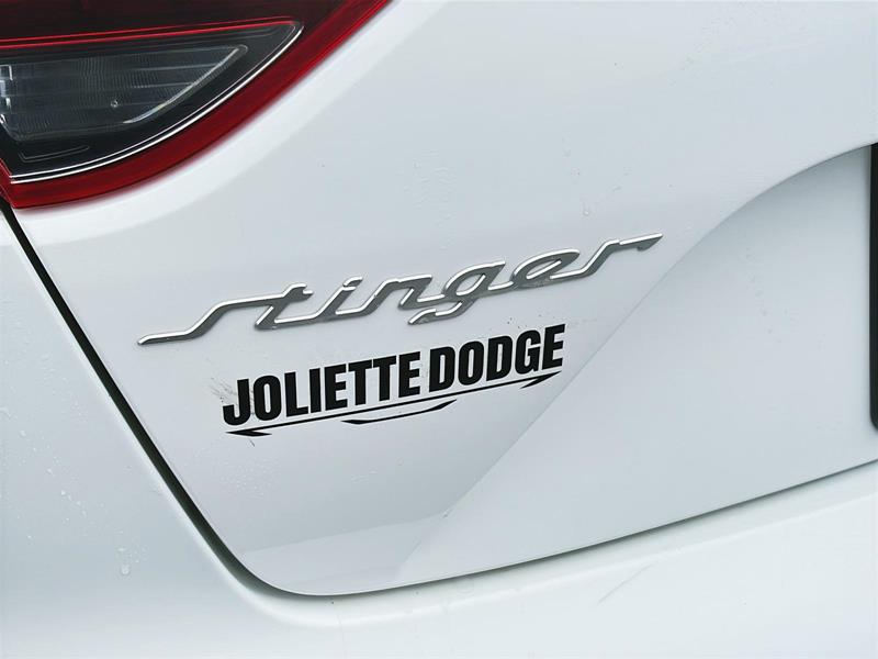 kia Stinger 2023 - 12