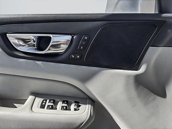 volvo XC60 2021 - 13
