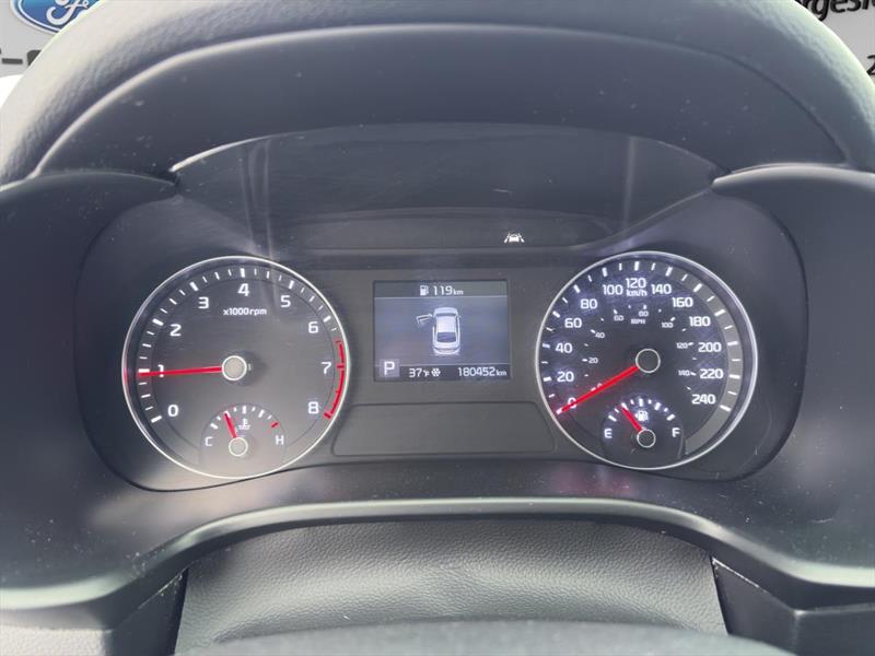 kia Forte 2020 - 11
