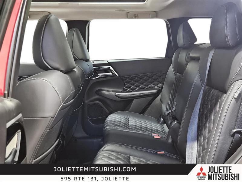 mitsubishi Outlander 2022 - 32