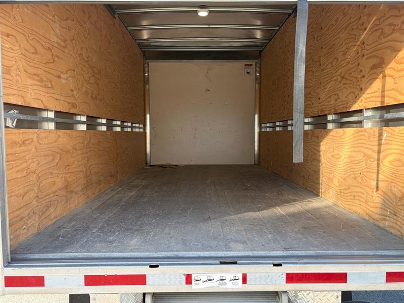 chevrolet Express Commercial Cutaway 2025 - 12