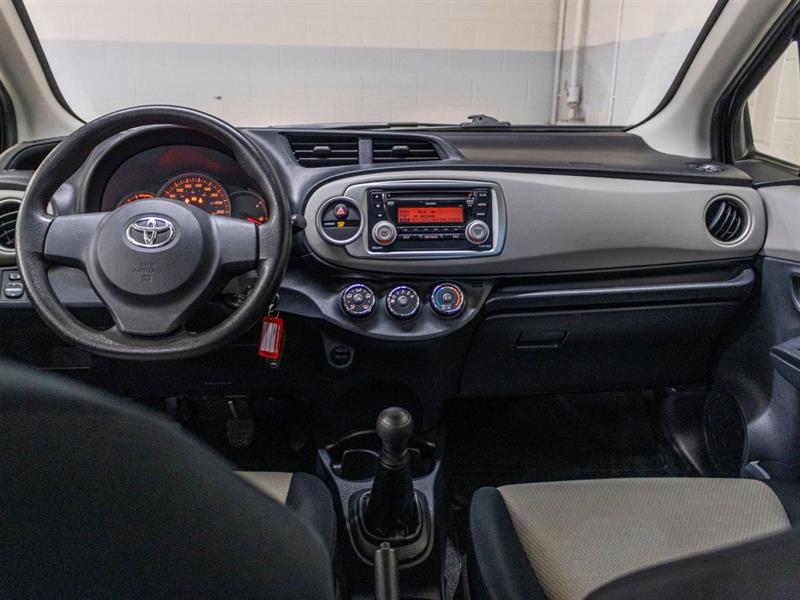 toyota Yaris 2012 - 17
