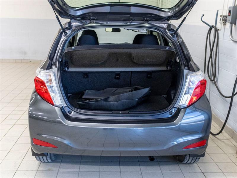 toyota Yaris 2012 - 24