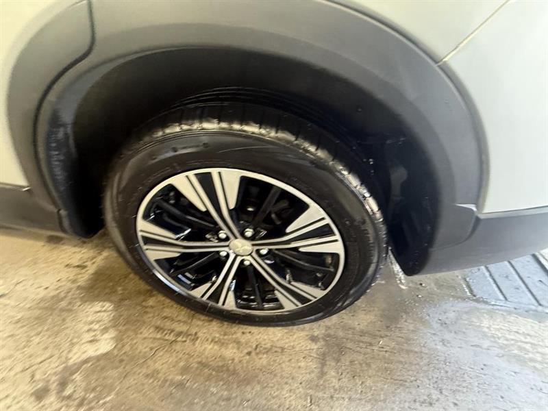 mitsubishi Eclipse Cross 2022 - 16