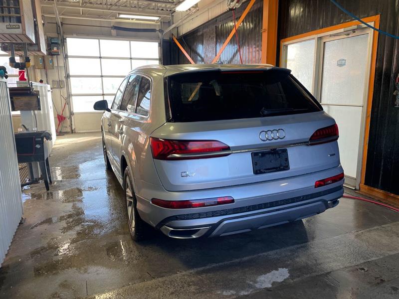 audi Q7 2022 - 8