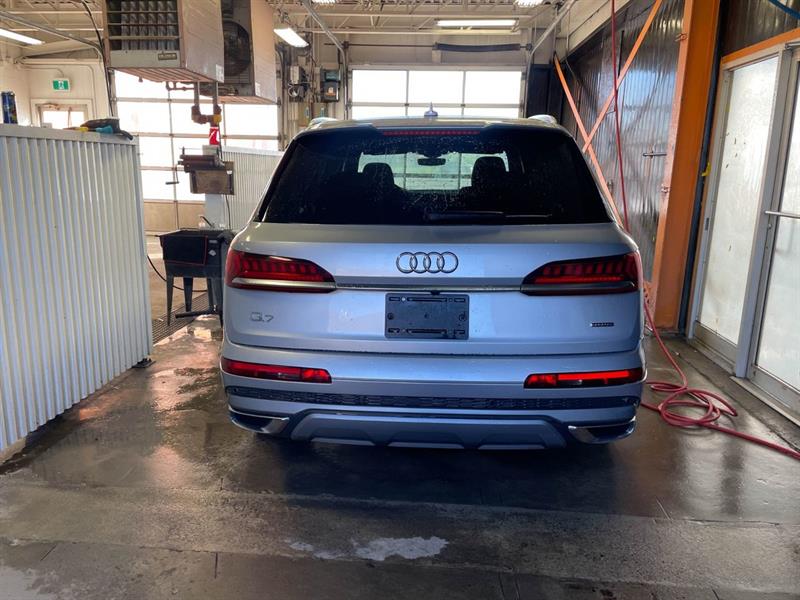 audi Q7 2022 - 9