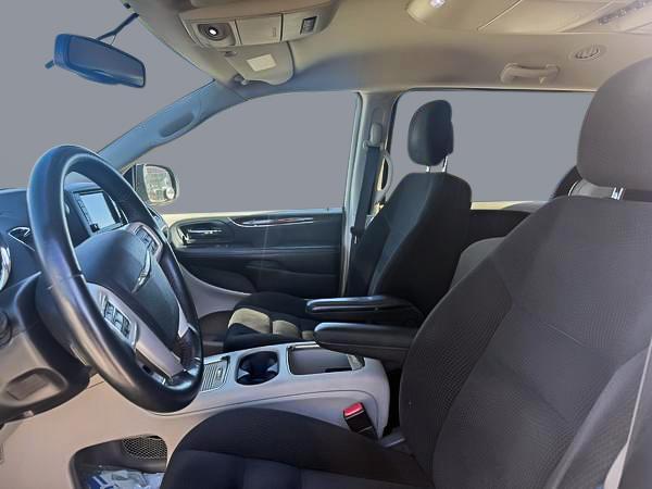 chrysler Town & Country 2016 - 12