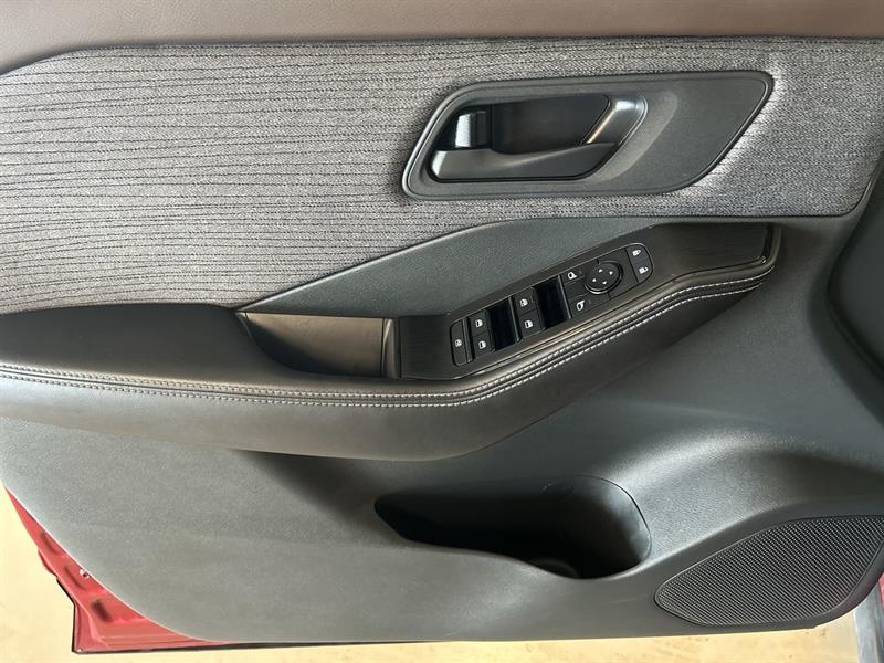 nissan Rogue 2021 - 24