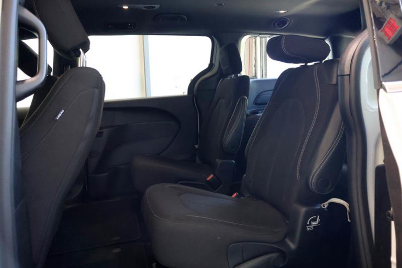 chrysler Pacifica 2023 - 29