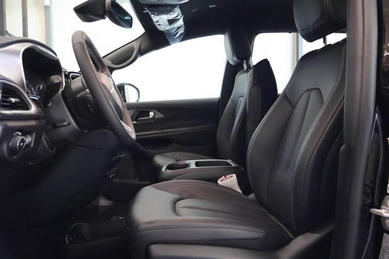 chrysler Pacifica 2026 - 8