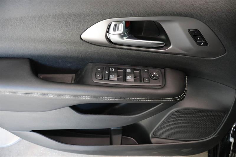 chrysler Pacifica 2026 - 17