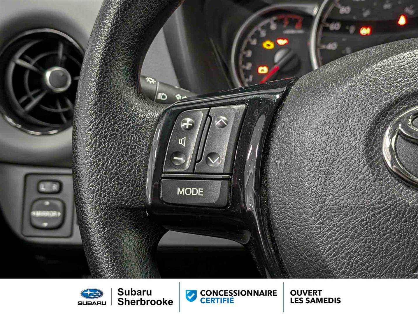 toyota Yaris Hatchback 2018 - 13
