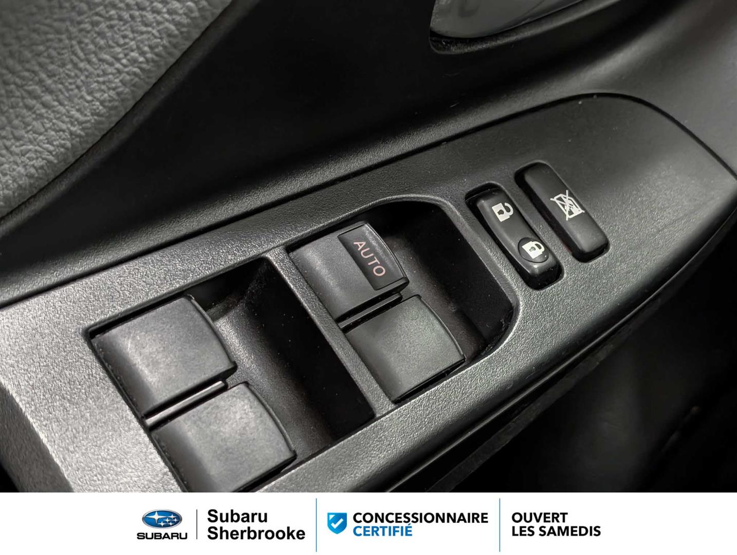 toyota Yaris Hatchback 2018 - 14